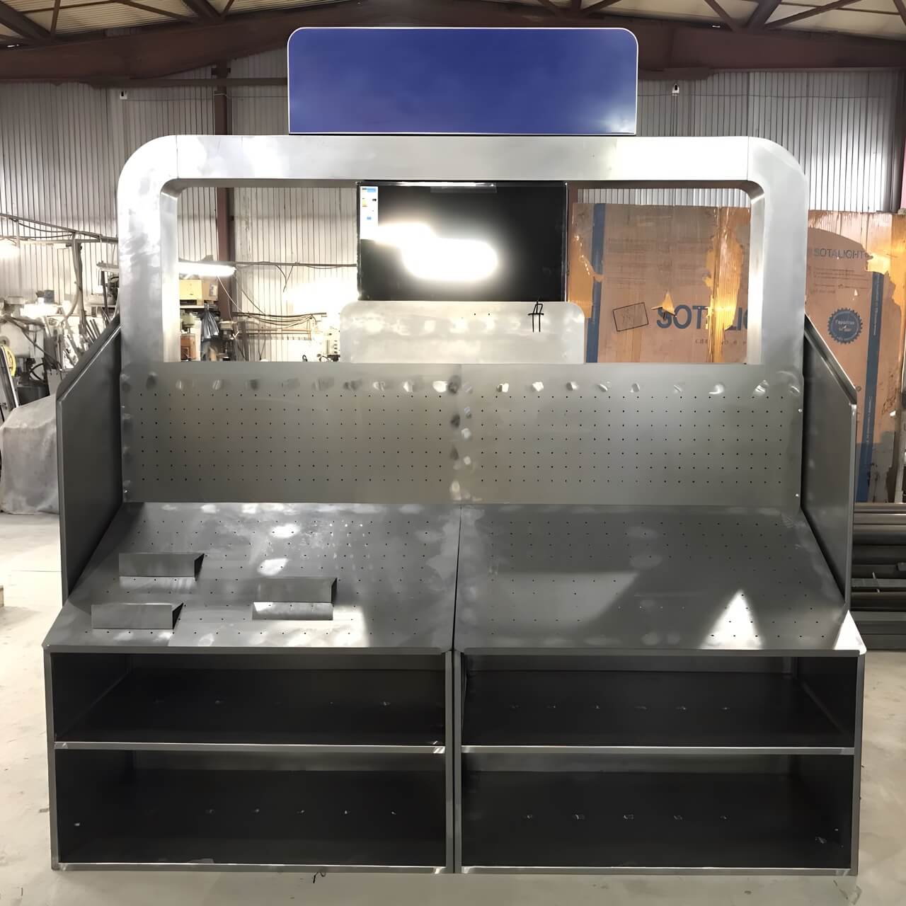 {Изделие из металла